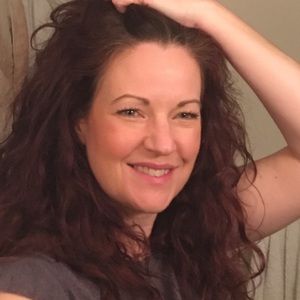 Meet your Posher, Claire